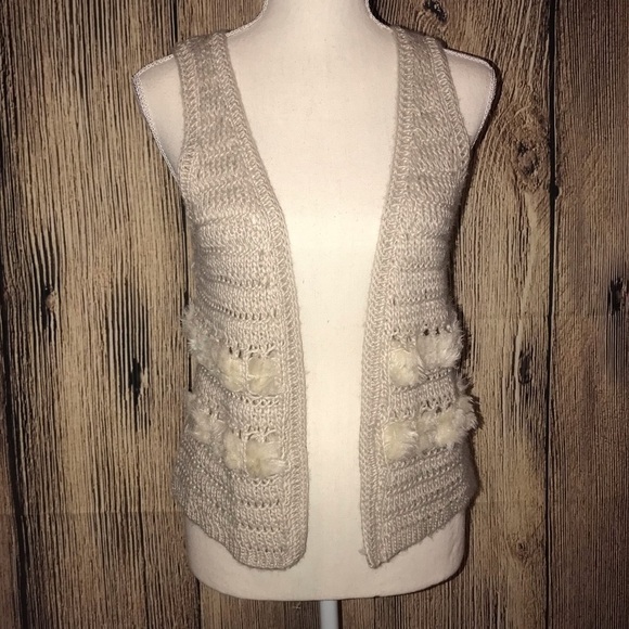 AMERICAN RAG SMALL BEIGE KNIT VEST BOHEMIAN - Picture 1 of 7